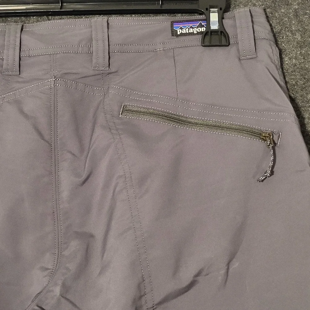 Patagonia Gray Technical Hiking Pants Straight Leg Adjustable Hem Mens 32